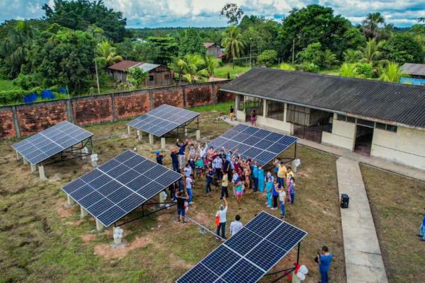 PANELES SOLARES - SOCIOS EN SALUD PERÚ